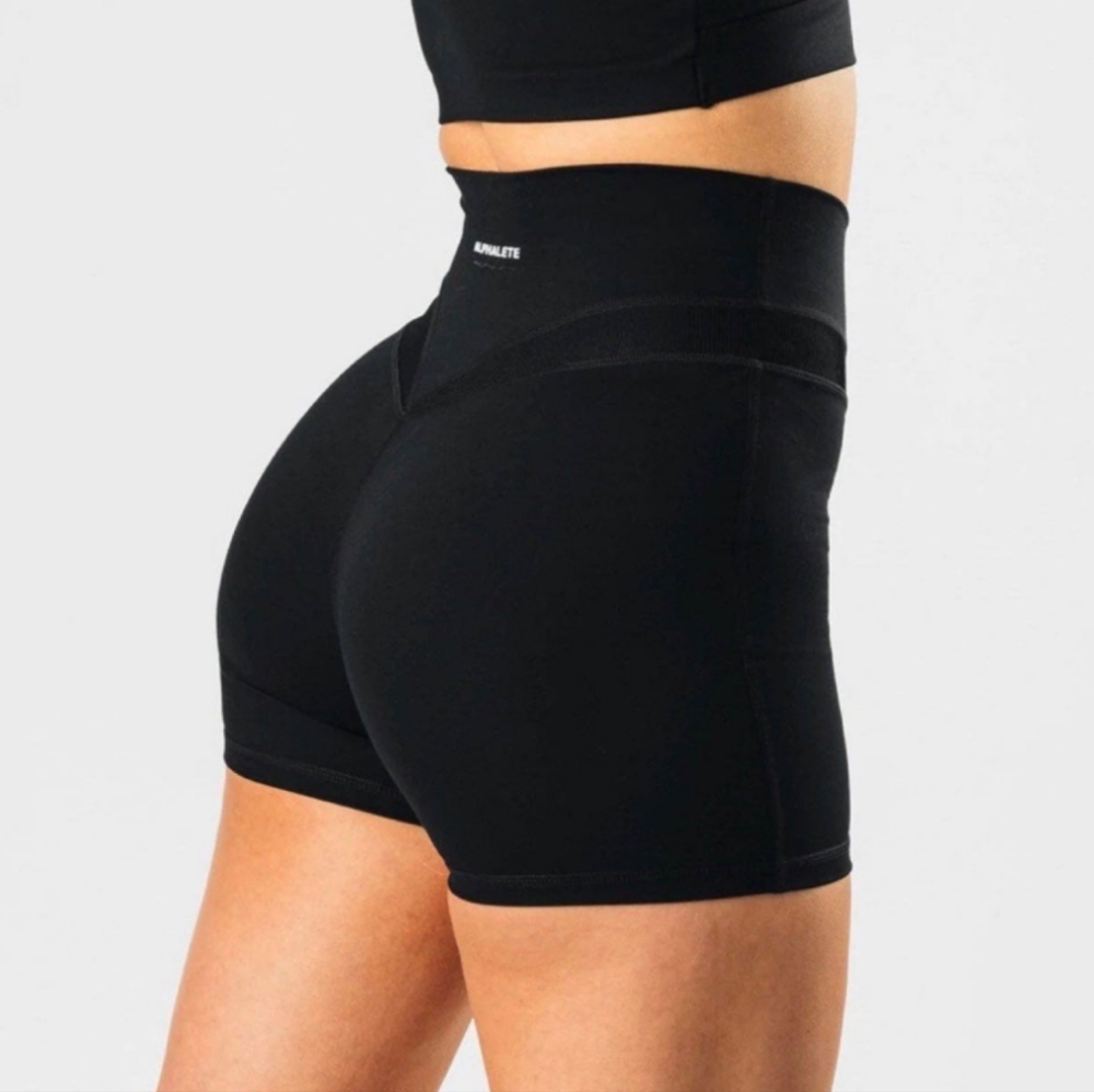 ALPHALETE GYM SHORTS